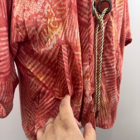 Free People ‘Shibori’ tie front coral kimono - Picture 8 of 13